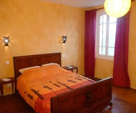 Hébergement de vacances De Groupe Du Viaduc Des Fades Les Ancizes-Comps