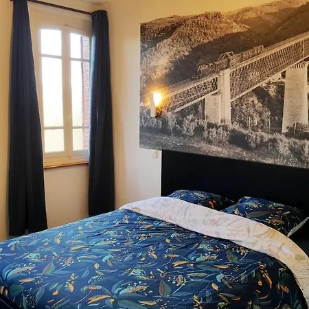 Hébergement de vacances De Groupe Du Viaduc Des Fades Les Ancizes-Comps